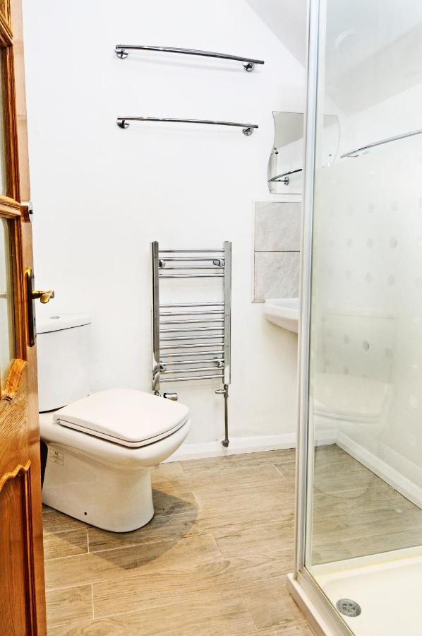 Whitby Spacious Rugby Field Cottage With Off-Street Parking And Ev Fast Point For Electric Cars Exteriér fotografie